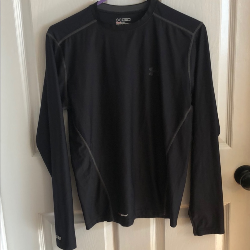 Men’s heat gear fitted under Armour shirt